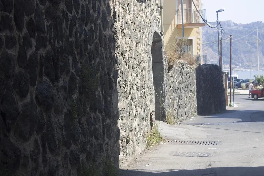 Bed & Breakfast B&B Il Muro Vecchio Giardini-Naxos